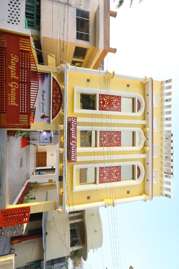 Royal Grand Bed & Breakfast Tambaram Ngoại thất bức ảnh