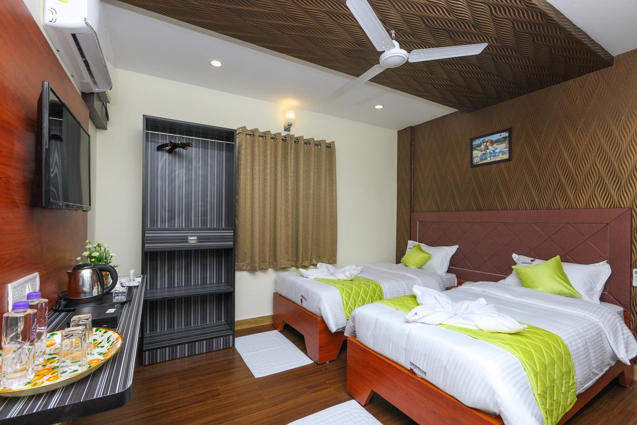 Royal Grand Bed & Breakfast Tambaram Ngoại thất bức ảnh
