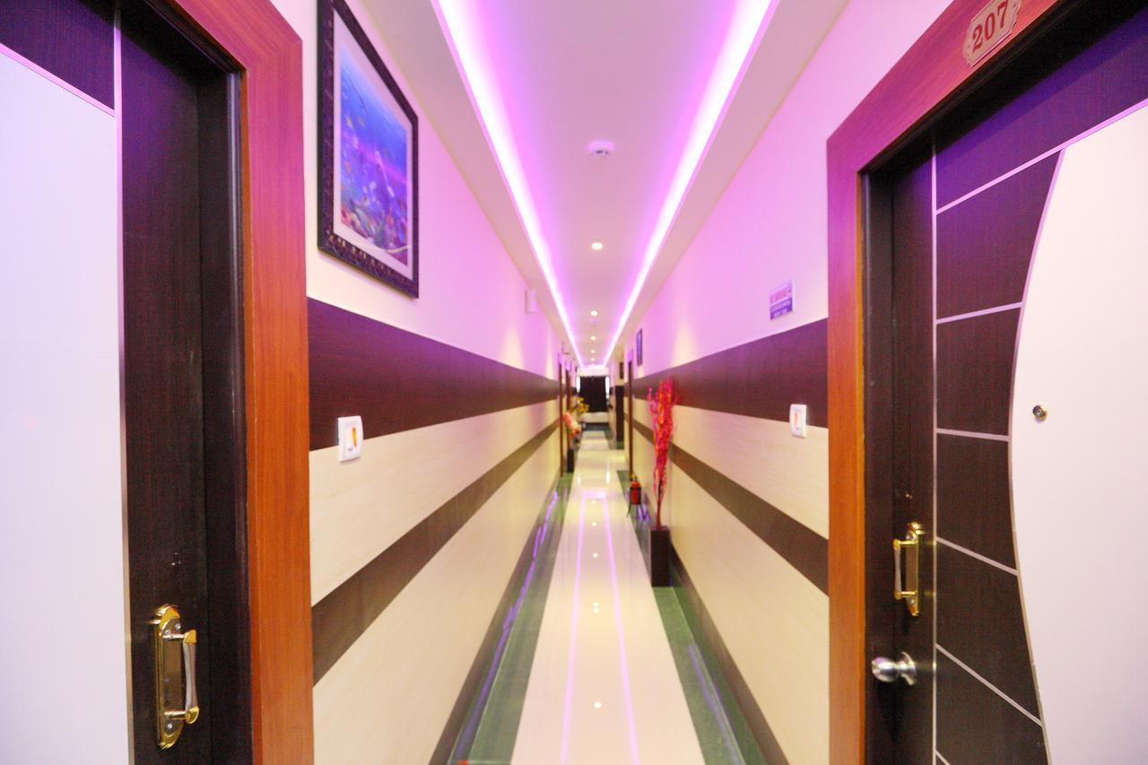 Royal Grand Bed & Breakfast Tambaram Ngoại thất bức ảnh