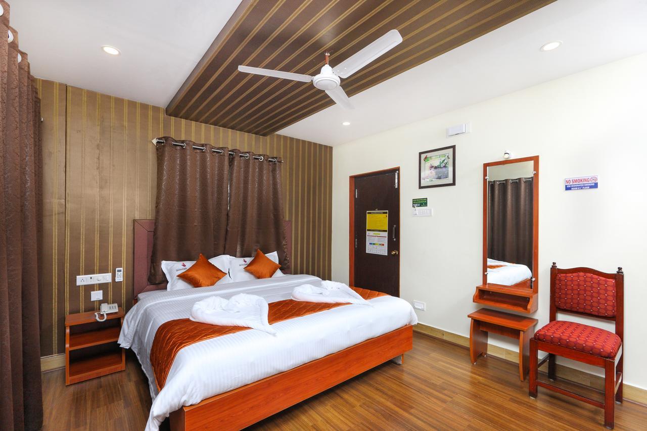 Royal Grand Bed & Breakfast Tambaram Ngoại thất bức ảnh