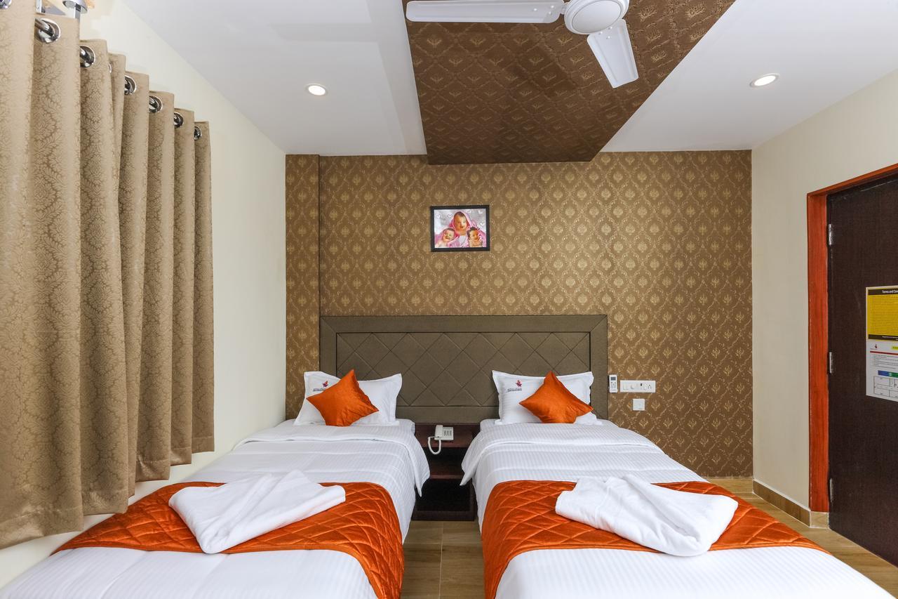 Royal Grand Bed & Breakfast Tambaram Ngoại thất bức ảnh